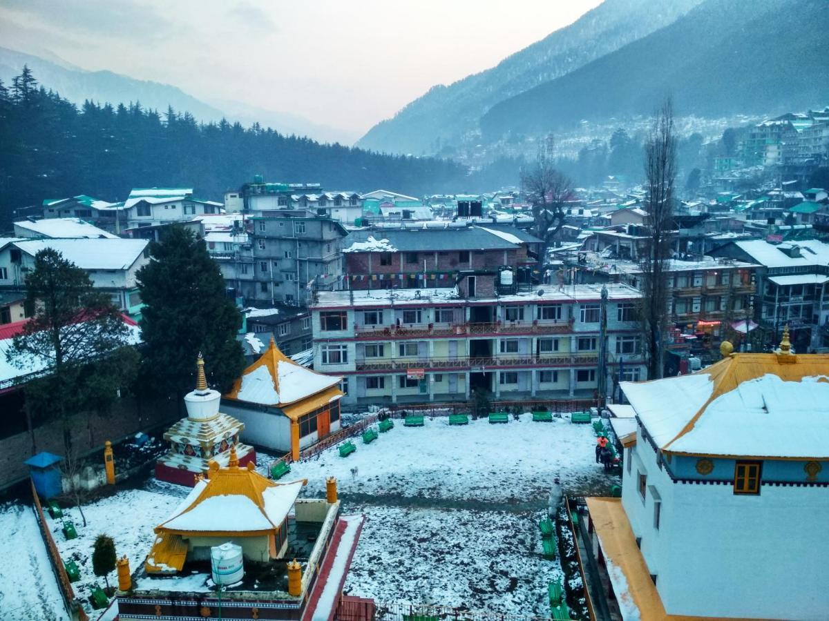 Hotel Snow Mountain Mall Road Manali  Bagian luar foto